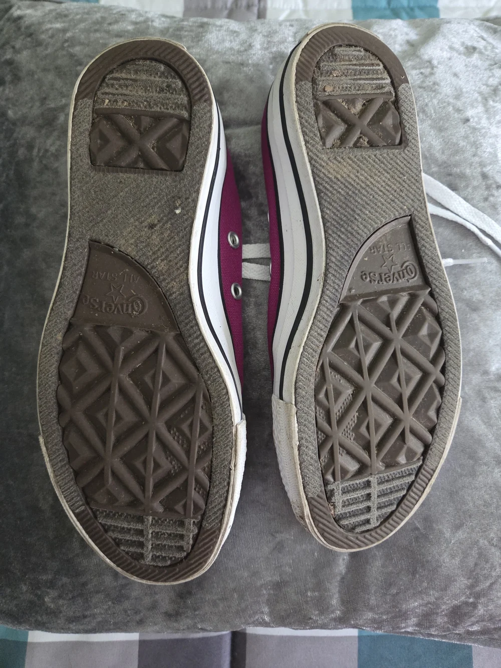 Converse Womens Low Top Sneakers - Magenta with White Accents - Picture 4 of 5